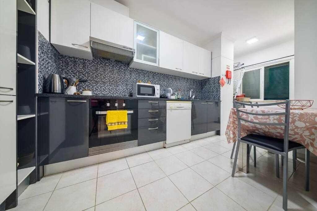 Azenha Apartment Canico  Exterior photo
